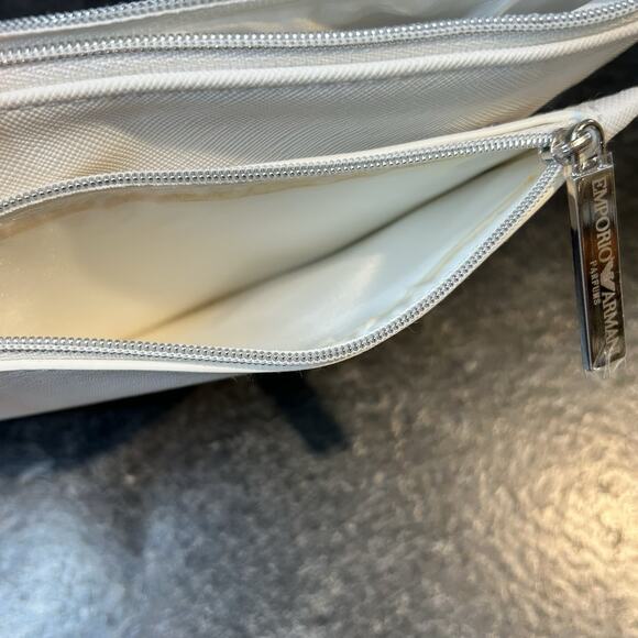 Giorgio Armani White Textured Cosmetic Travel Toiletry‎ Clutch W Dust Bag - Picture 7 of 10